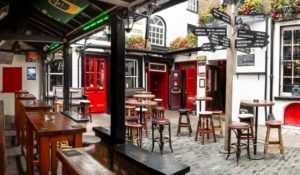 Brazen-Head-Best-Bars-In-Dublin