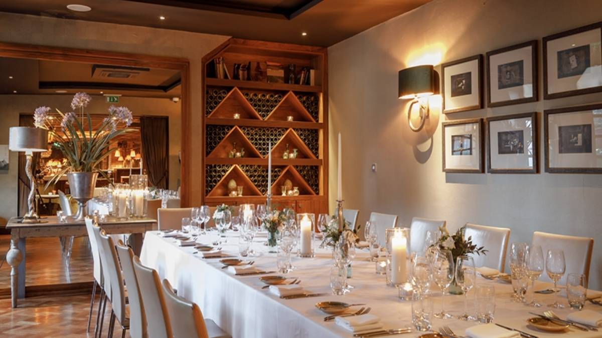 Suesey Street Christmas dinner venue on Fitzwilliam Place in Dublin 2