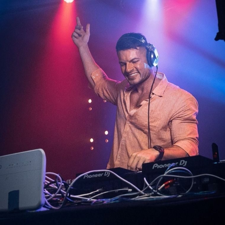 dj martin guilfoyle doing his thing at a corporate event in Dublin