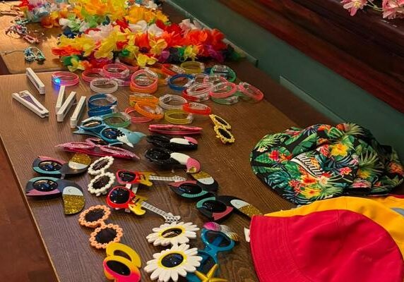 summer party accessories
